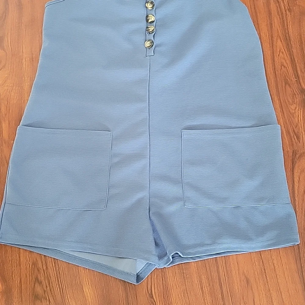 Waffle Knit Button Rompers With pockets - Picture 4 of 14